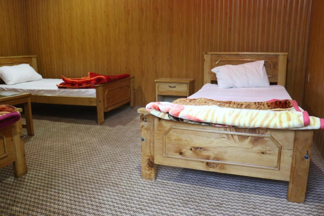 Golden Peak Guest House Gilgit Exterior foto