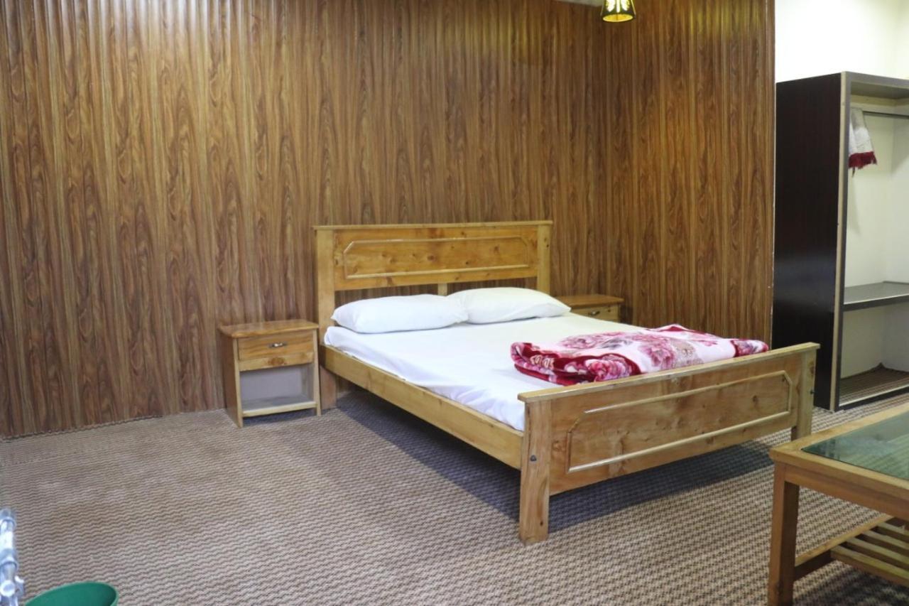 Golden Peak Guest House Gilgit Exterior foto